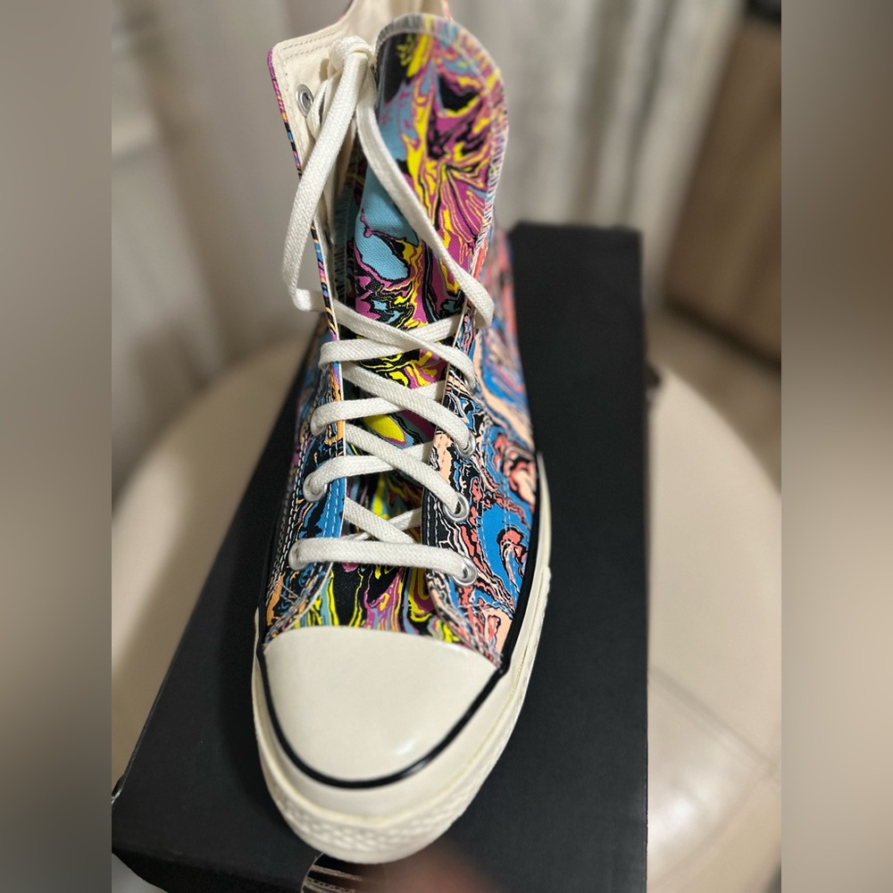 Men’s converse sneaker
